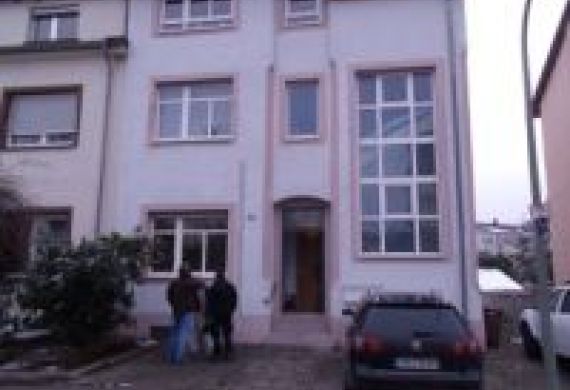 Mehrfamilienhaus in Lu-Mundenheim